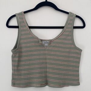 Green Sleeveless Fitted Crop Tank Top